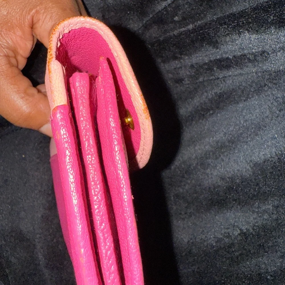 Miu Miu Pink Leather Wallet with Gold Logo - Picture 7 of 16